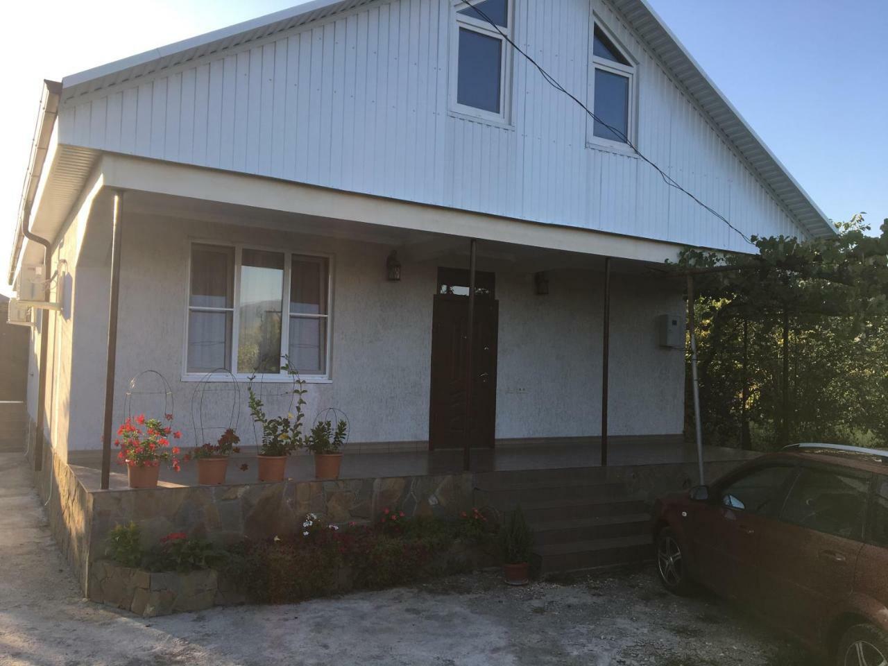 Guesthouse Milena Leselidze Eksteriør billede